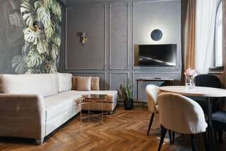 Апартаменты SO Fabulous apt in heart of historical downtown Минск Апартаменты Делюкс-59